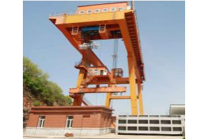 �T(m��n)ʽ���ؙC(j��)�İ��b(li��n)�ӷ���